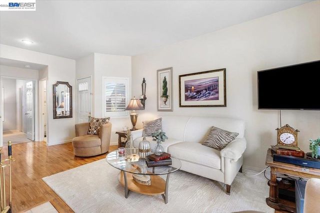 8040 Mountain View Drive C, Pleasanton, CA 94588