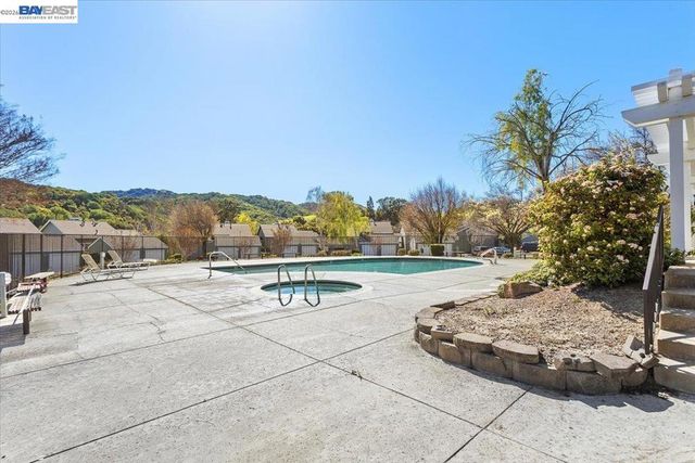 8040 Mountain View Drive C, Pleasanton, CA 94588