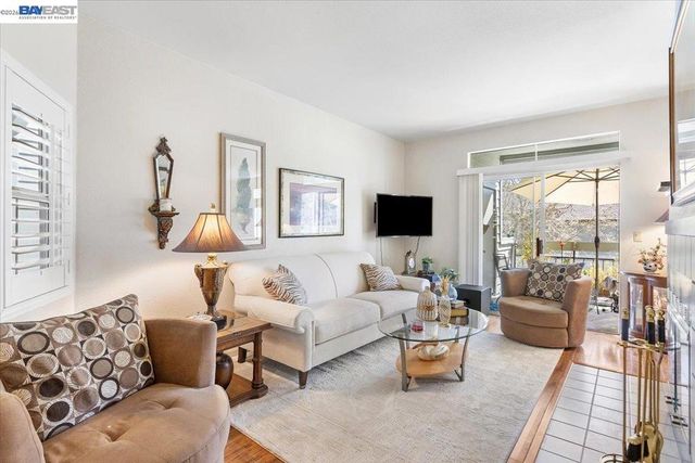 8040 Mountain View Drive C, Pleasanton, CA 94588