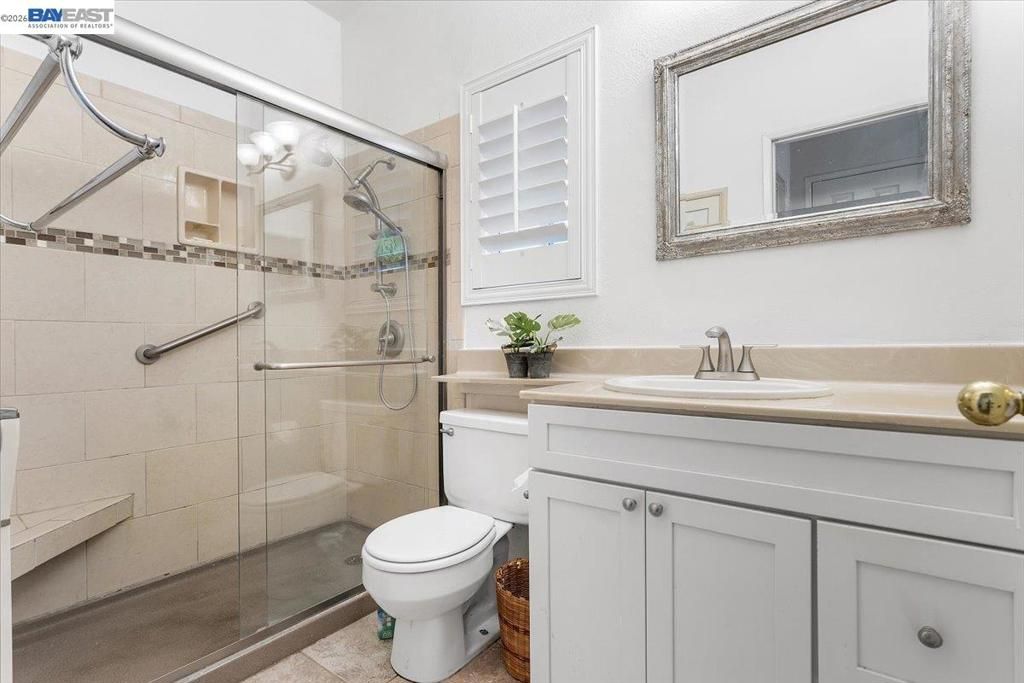 Image 15 of property listing at 8040 Mountain View Drive C, Pleasanton, CA 94588