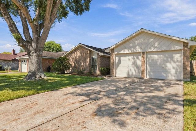 407 Ironbark Drive, Houston, TX 77598