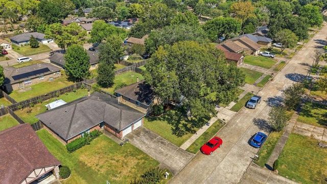 407 Ironbark Drive, Houston, TX 77598