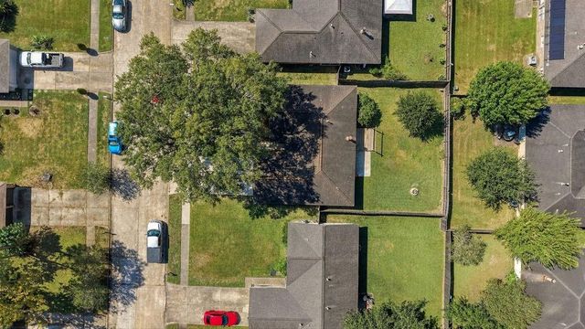 407 Ironbark Drive, Houston, TX 77598