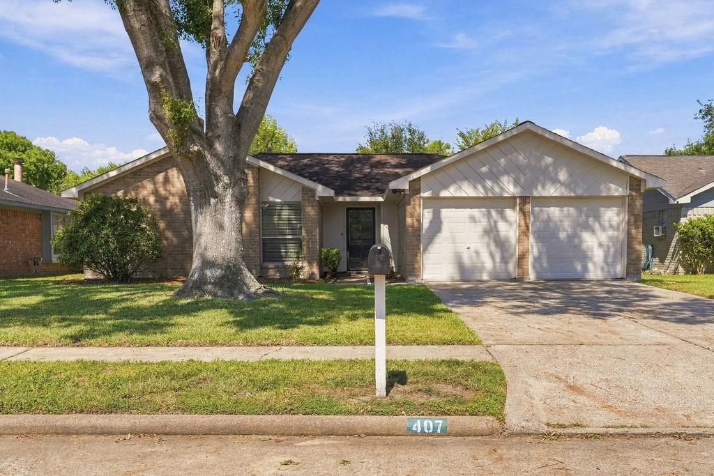 407 Ironbark Drive, Houston, TX 77598