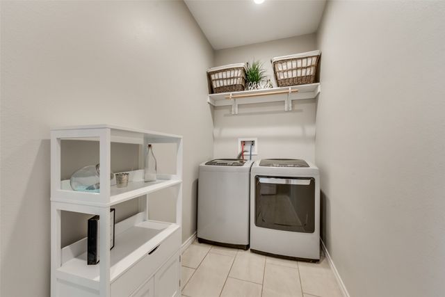 110 Springleaf Lane, Mabank, TX 75147