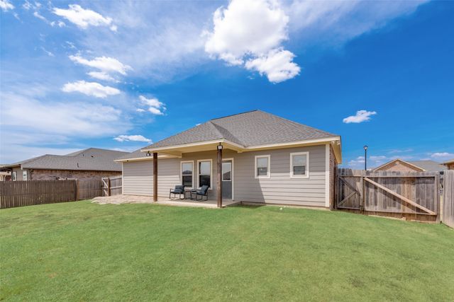 110 Springleaf Lane, Mabank, TX 75147