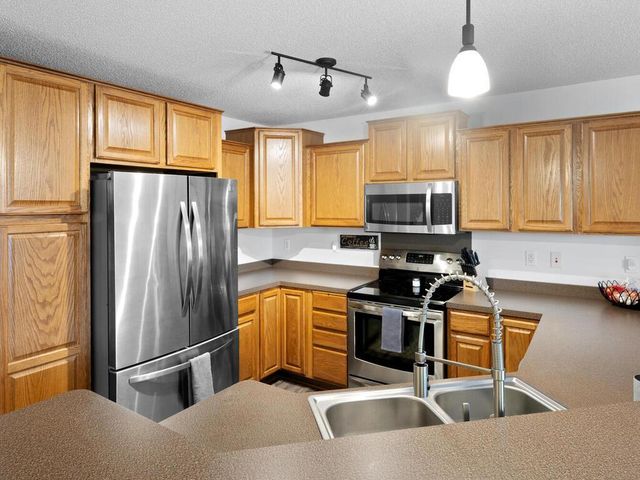 14171 Wilds Path NW, Prior Lake, MN 55372