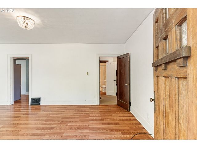 173 PIONEER Ave, Castle Rock, WA 98611