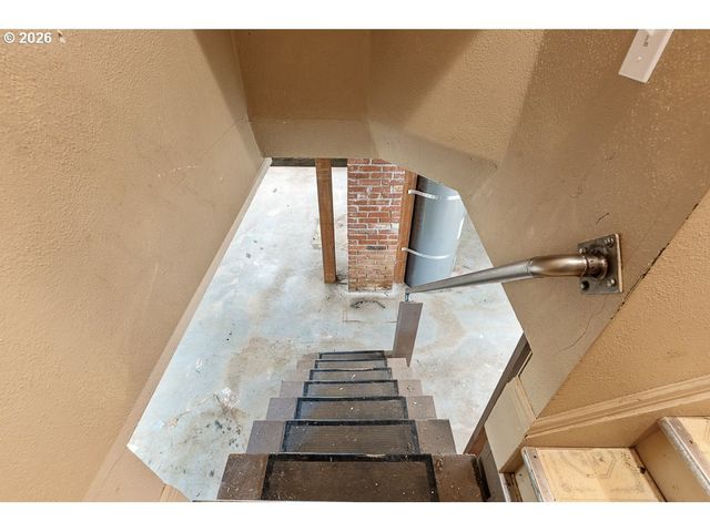 173 PIONEER Ave, Castle Rock, WA 98611