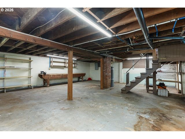 173 PIONEER Ave, Castle Rock, WA 98611