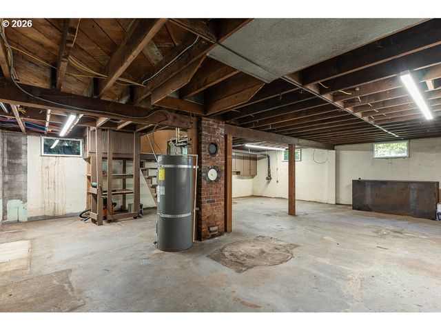 173 PIONEER Ave, Castle Rock, WA 98611