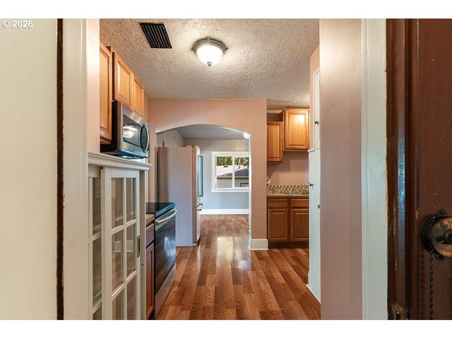 173 PIONEER Ave, Castle Rock, WA 98611