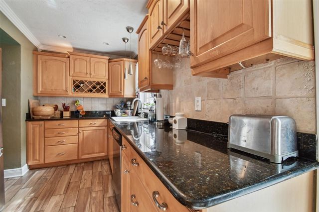 2331 64TH STREET N, St Petersburg, FL 33710