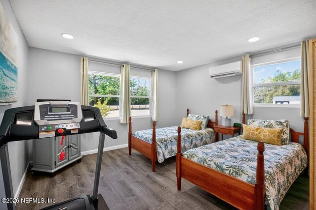 11049 OLD KINGS Road, Jacksonville, FL 32219