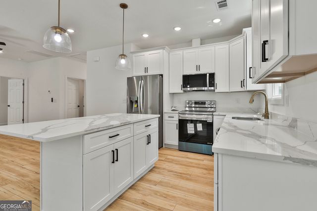 404 W Boyd Road, Hogansville, GA 30230