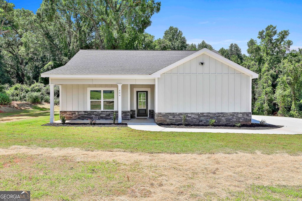 404 W Boyd Road, Hogansville, GA 30230