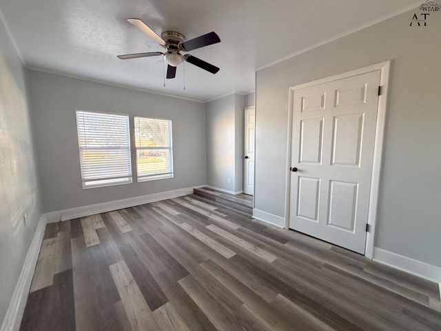 1002 JAN DRIVE, Burkburnett, TX 76354