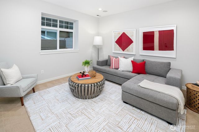 3048 39th Avenue W, Seattle, WA 98199