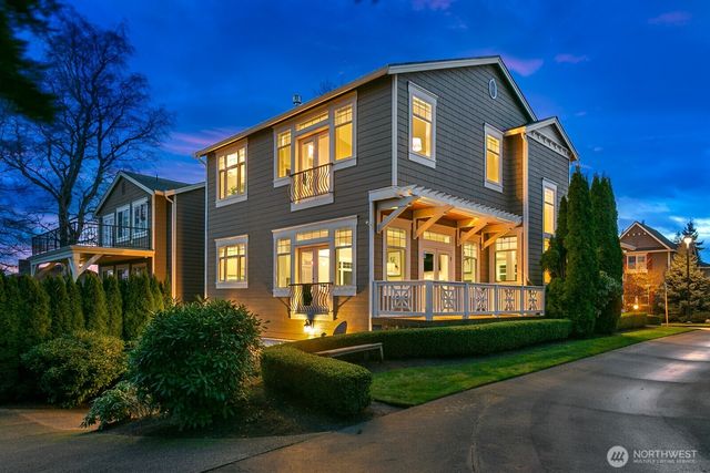 3048 39th Avenue W, Seattle, WA 98199