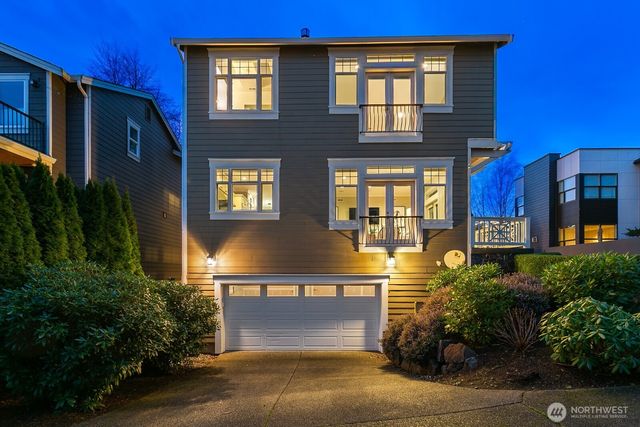 3048 39th Avenue W, Seattle, WA 98199