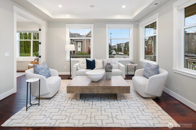 3048 39th Avenue W, Seattle, WA 98199