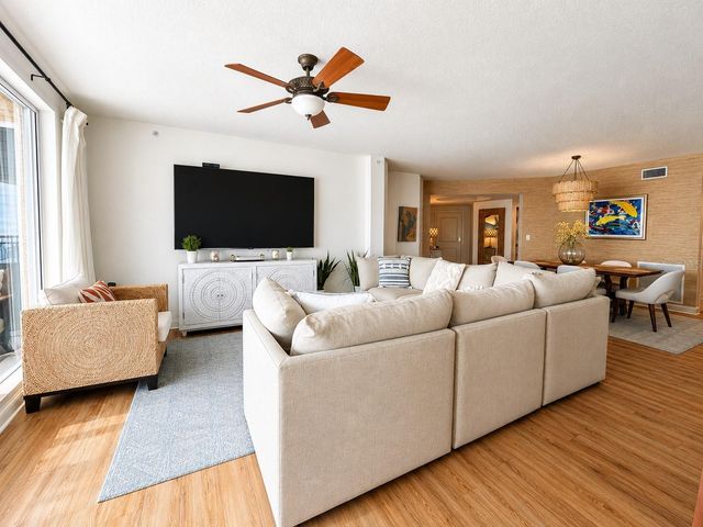 10 PAPAYA STREET 901, Clearwater Beach, FL 33767