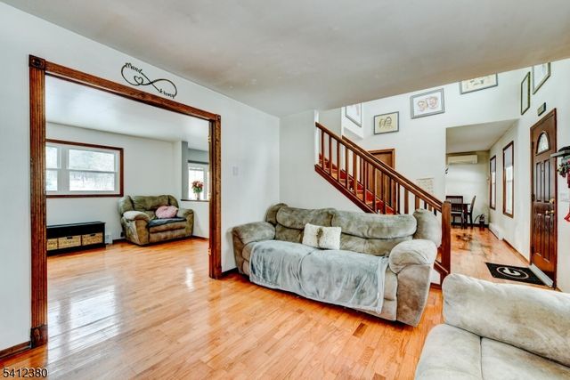 101 Race Track Ci, Montague Twp., NJ 07827