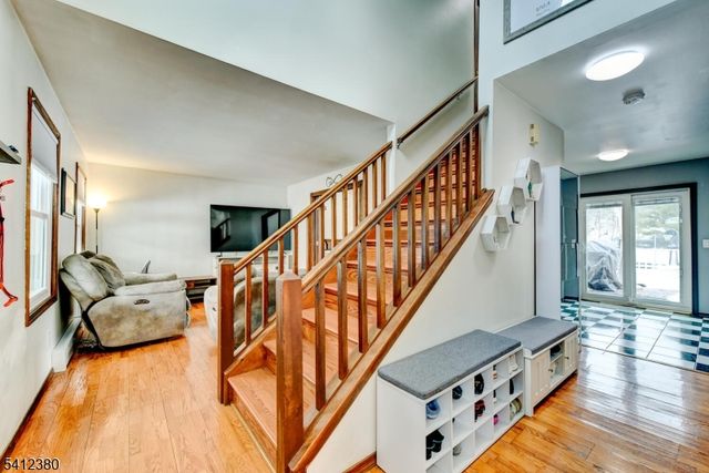 101 Race Track Ci, Montague Twp., NJ 07827