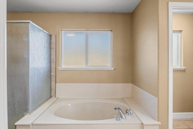 637 Rebekah Ct, Ripon, CA 95366