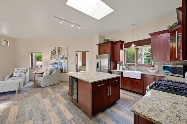 13 Via Diamante, Santa Fe, NM 87506