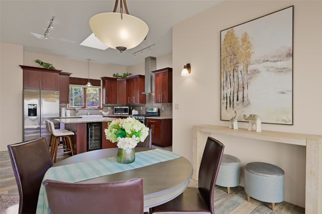 13 Via Diamante, Santa Fe, NM 87506