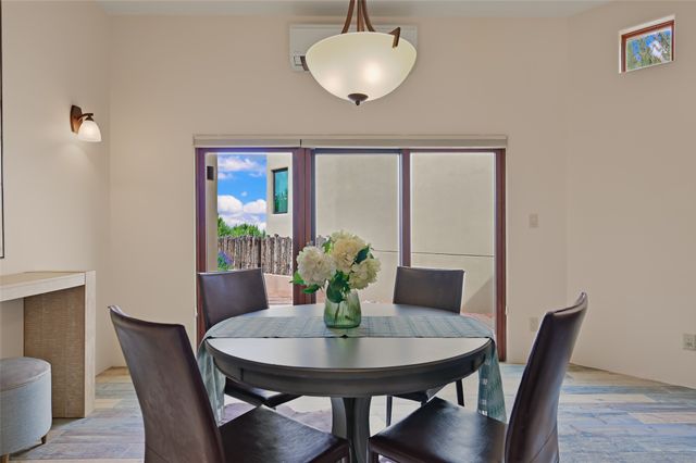 13 Via Diamante, Santa Fe, NM 87506