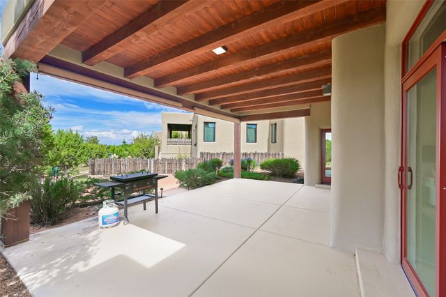 13 Via Diamante, Santa Fe, NM 87506