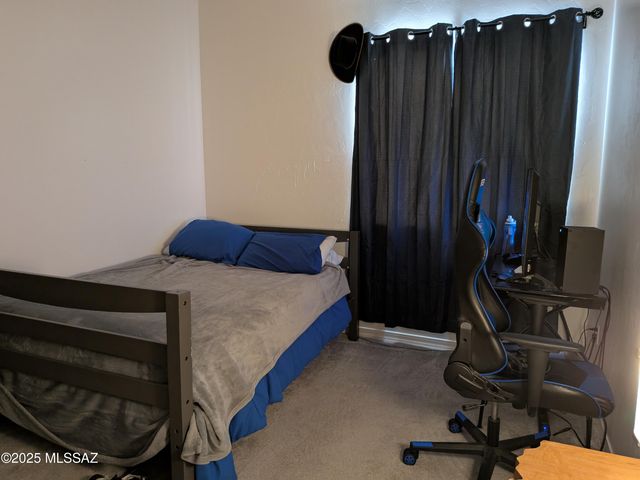 7514 W Phobos Drive, Tucson, AZ 85743