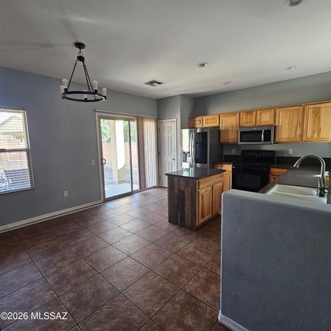 7514 W Phobos Drive, Tucson, AZ 85743