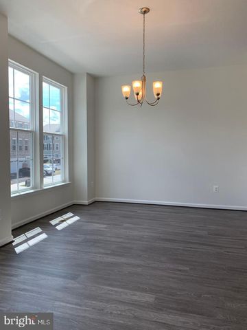 8196 MAUDE LN, Manassas, VA 20110