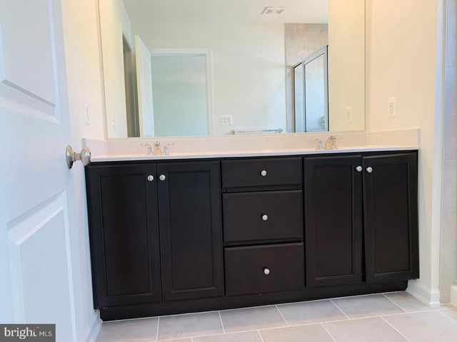 8196 MAUDE LN, Manassas, VA 20110