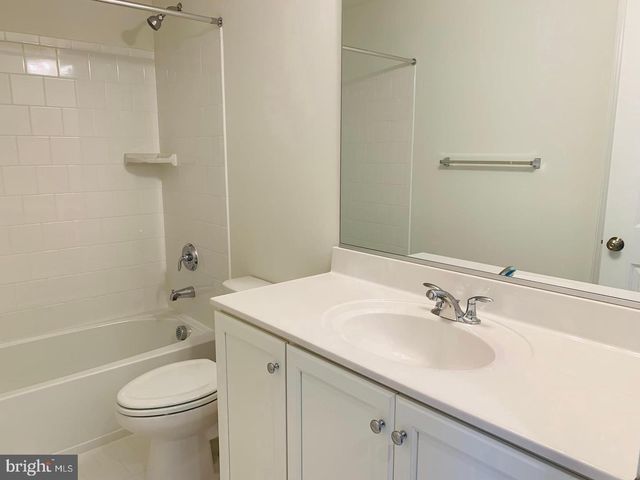 8196 MAUDE LN, Manassas, VA 20110