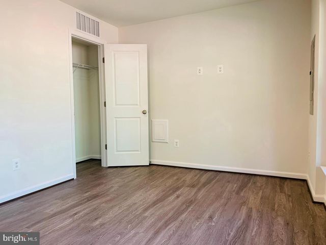 8196 MAUDE LN, Manassas, VA 20110
