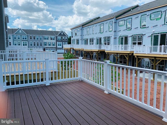 8196 MAUDE LN, Manassas, VA 20110