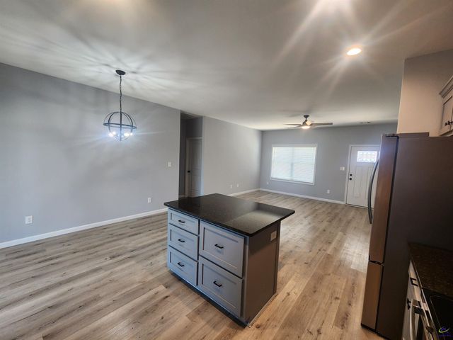 129 Amanda Dr, Byron, GA 31008