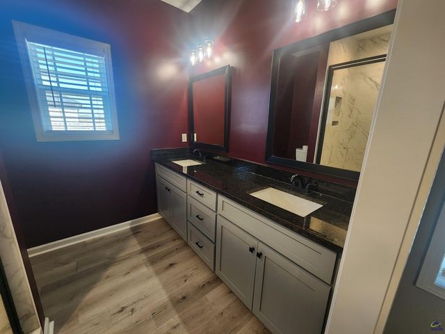 129 Amanda Dr, Byron, GA 31008