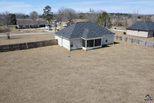 129 Amanda Dr, Byron, GA 31008