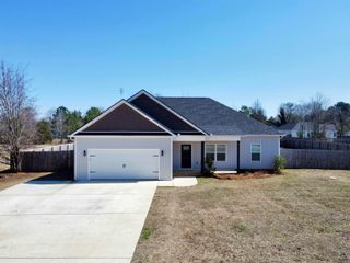 129 Amanda Dr, Byron, GA 31008