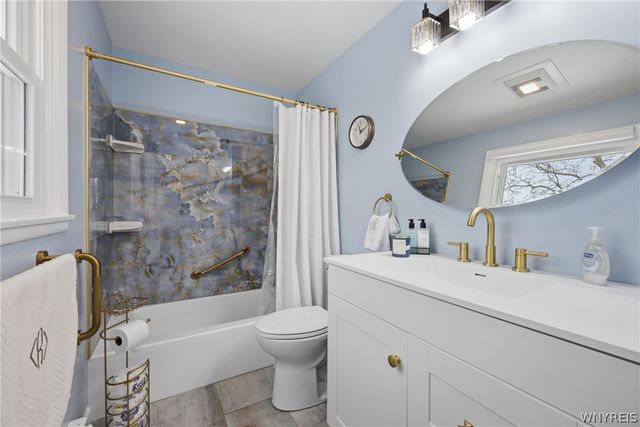 427 Cherry Lane, Lewiston, NY 14092