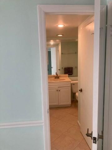 11811 Ave Of The Pga 2-1 C, Palm Beach Gardens, FL 33418
