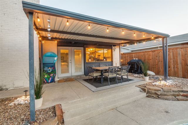 3129 Windsor Road, Carrollton, TX 75007