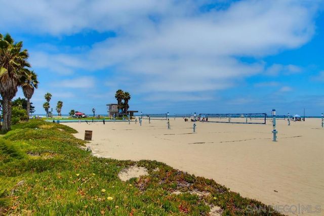 2629 31 Ocean Front Walk, San Diego, CA 92109
