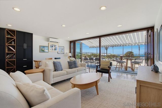 2629 31 Ocean Front Walk, San Diego, CA 92109