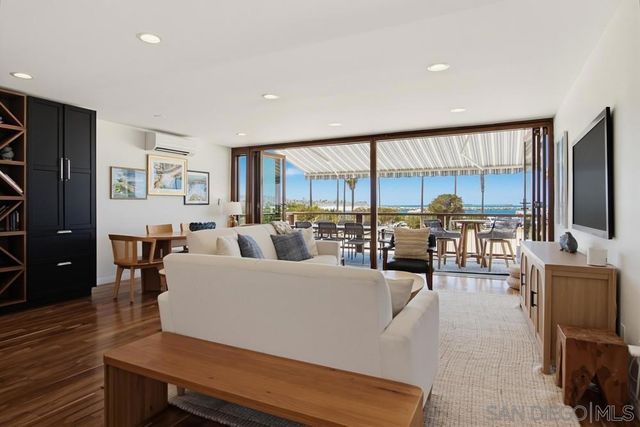 2629 31 Ocean Front Walk, San Diego, CA 92109